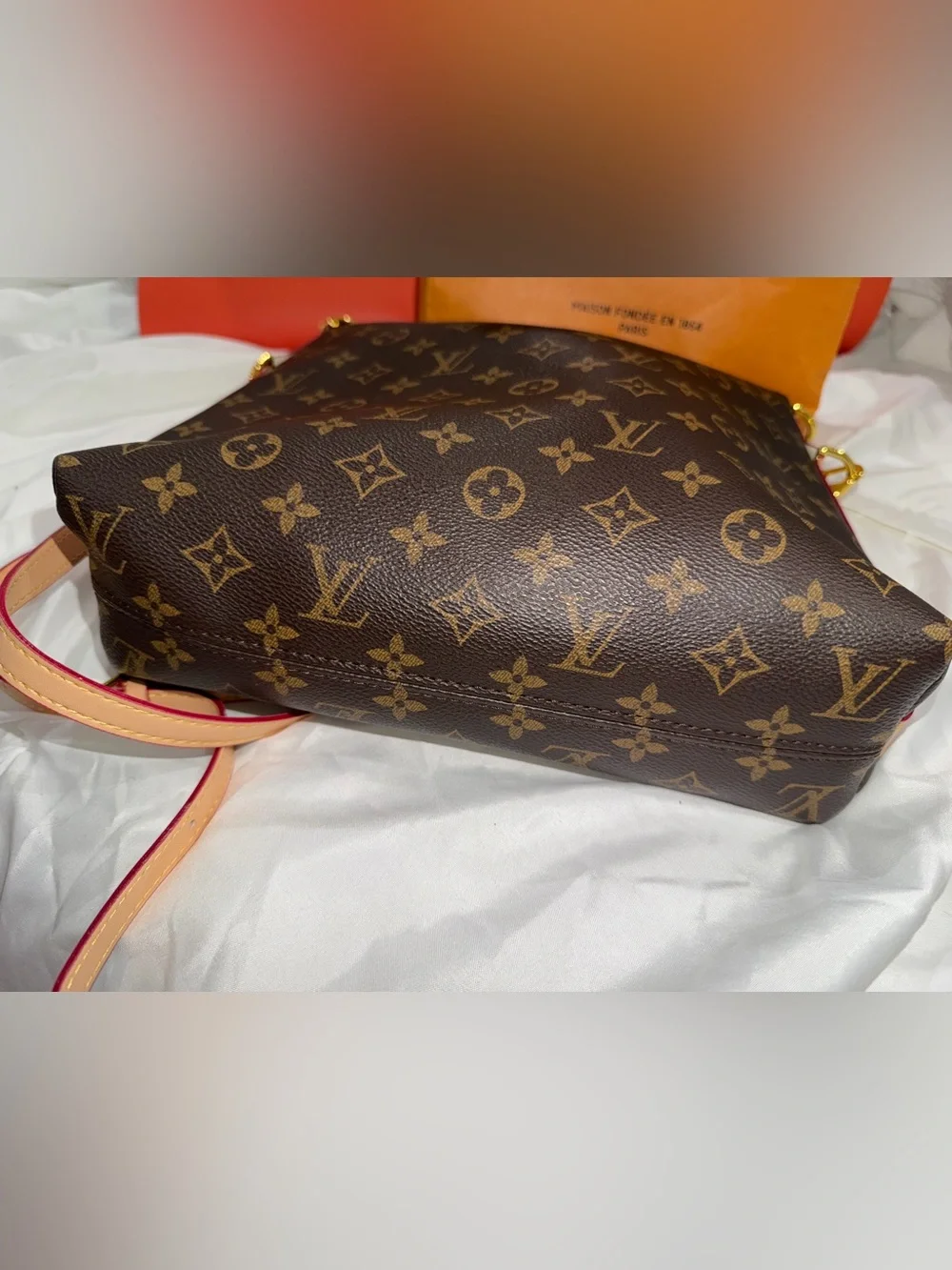Fashion Hobo Bag with Multiple Handle Styling Options